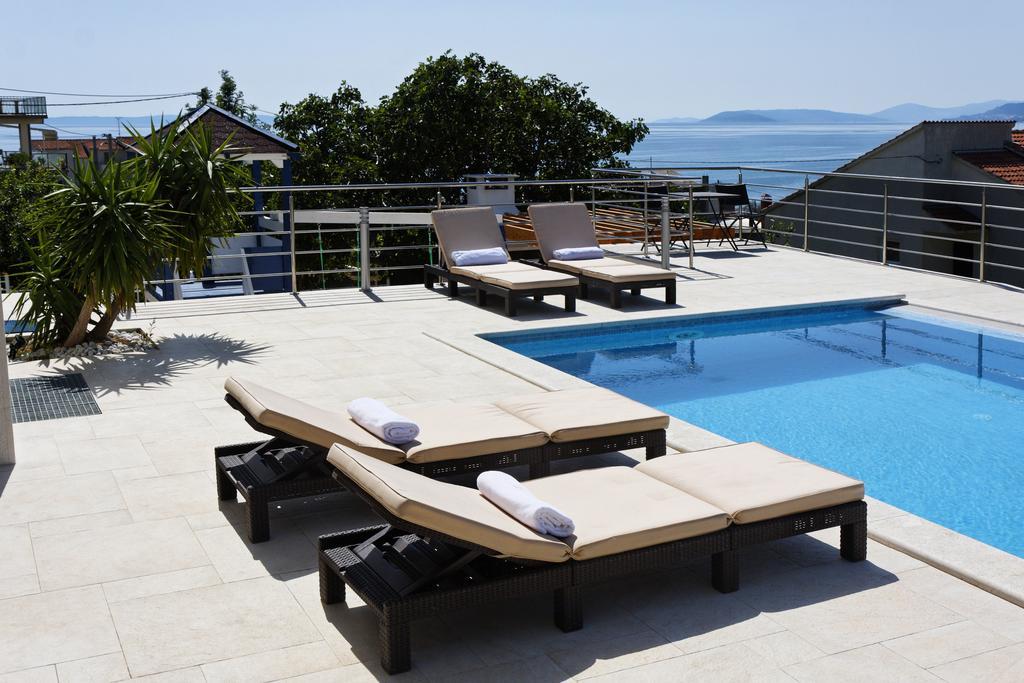 Villa Mermaid Your Croatian Haven With Luxury Pool And Scenic Views Podstrana Chambre photo